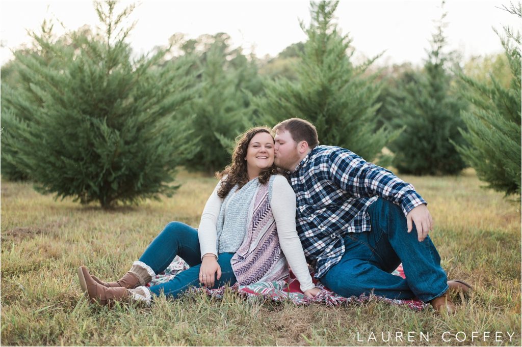 huntsville-fine-art-wedding-photographer-fine-art-wedding-photographer-huntsville-alabama-wedding-photographer-christmas-tree-farm-engagement-session_0005