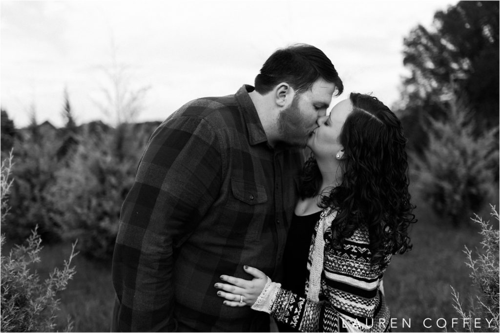 huntsville-fine-art-wedding-photographer-fine-art-wedding-photographer-huntsville-alabama-wedding-photographer-christmas-tree-farm-engagement-session_0026